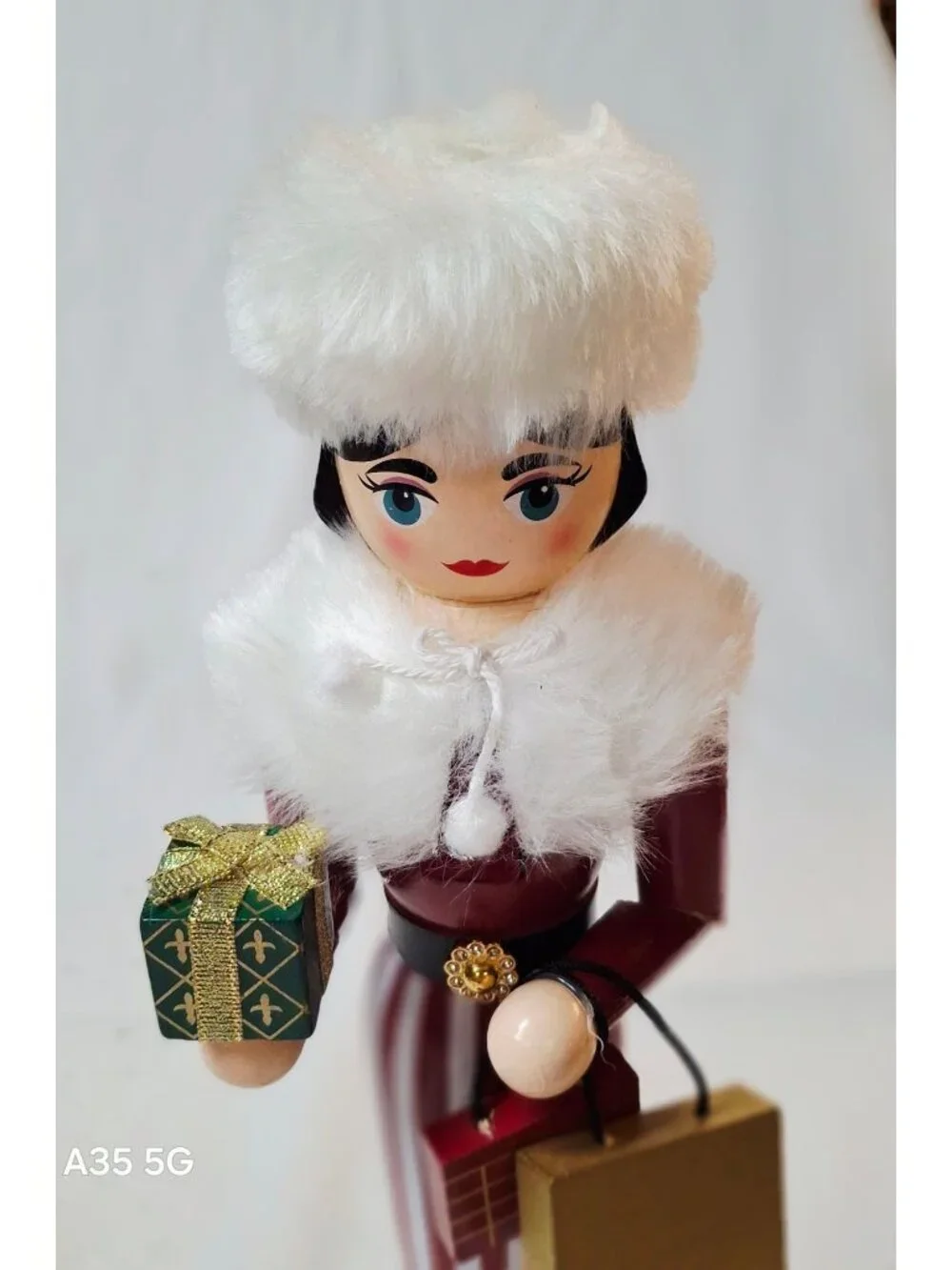 Festive Nutcracker Figurine Woman Holding Gift Bags Fur Accents 12